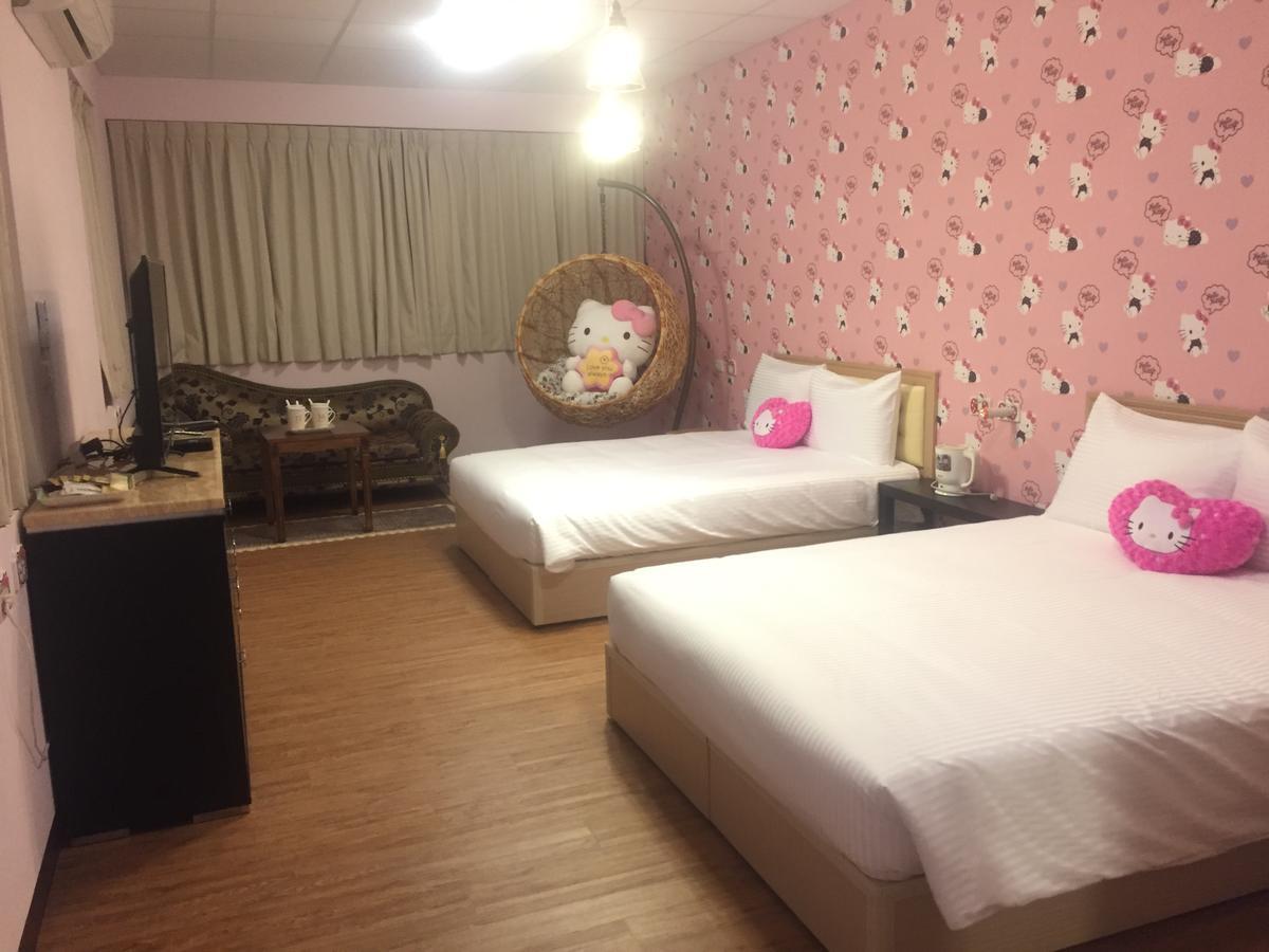 Traveler Station Otel Kaohsiung Dış mekan fotoğraf