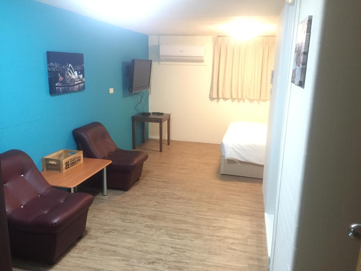 Traveler Station Otel Kaohsiung Dış mekan fotoğraf