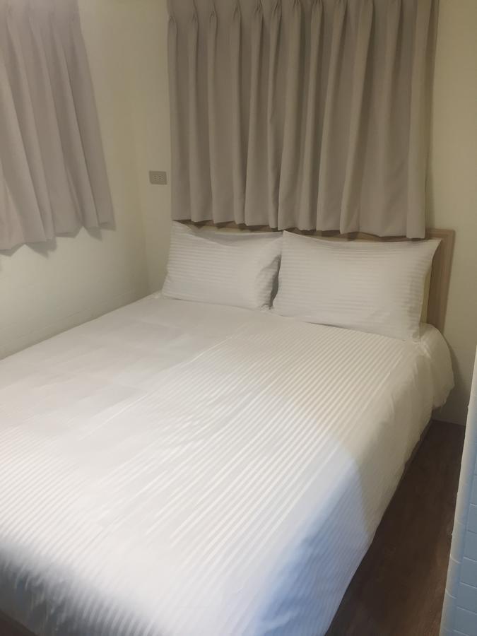 Traveler Station Otel Kaohsiung Dış mekan fotoğraf