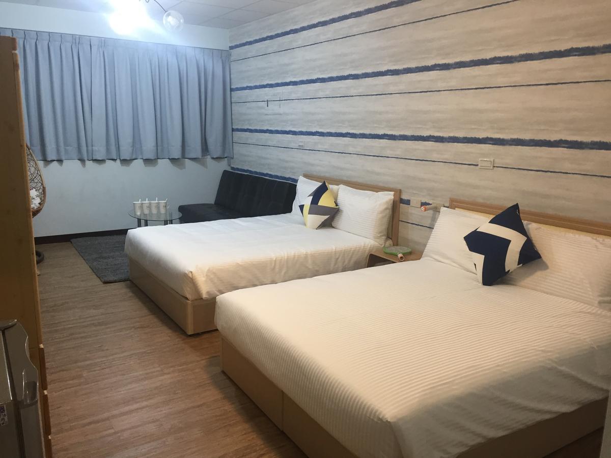 Traveler Station Otel Kaohsiung Dış mekan fotoğraf