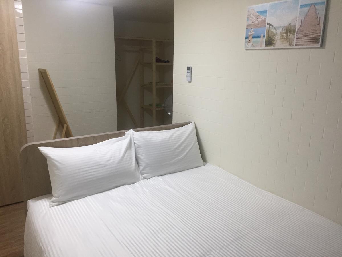 Traveler Station Otel Kaohsiung Dış mekan fotoğraf