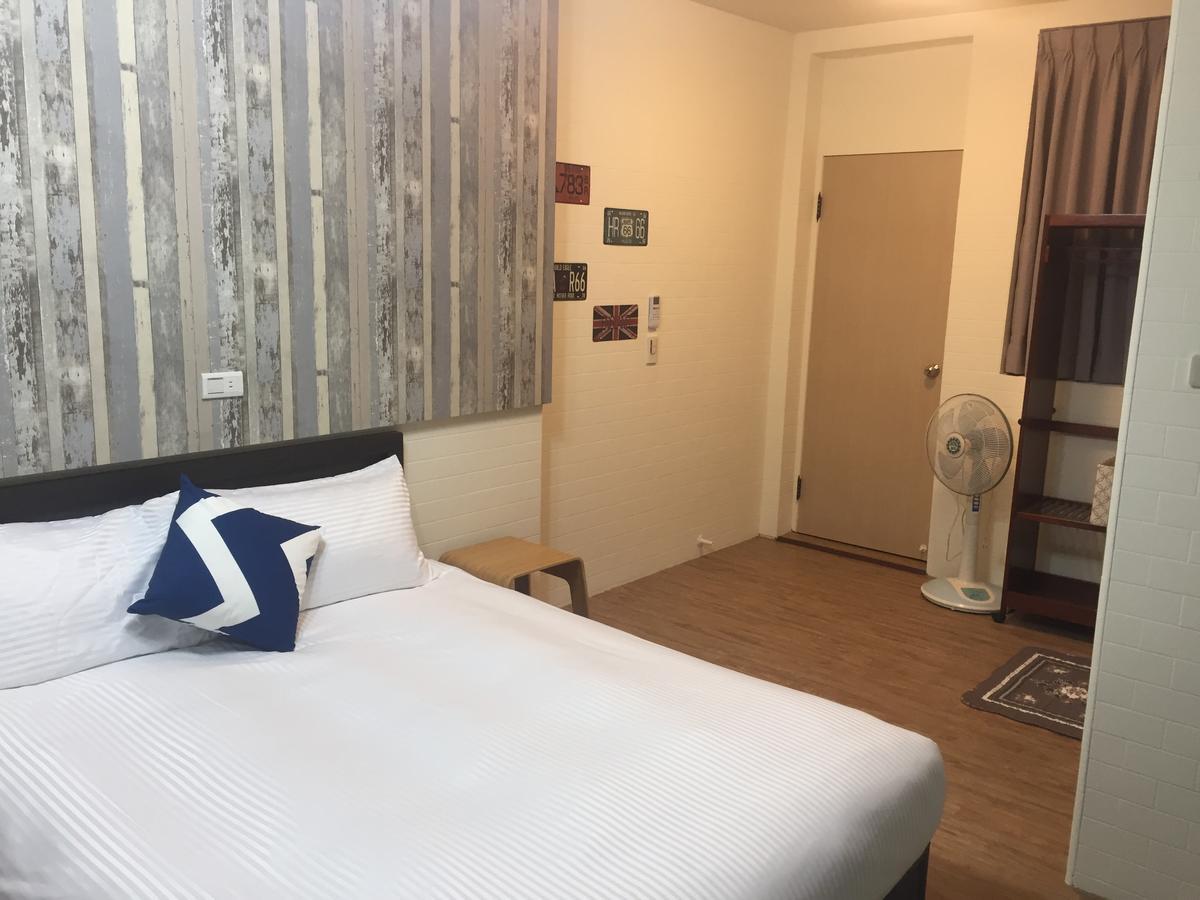 Traveler Station Otel Kaohsiung Dış mekan fotoğraf