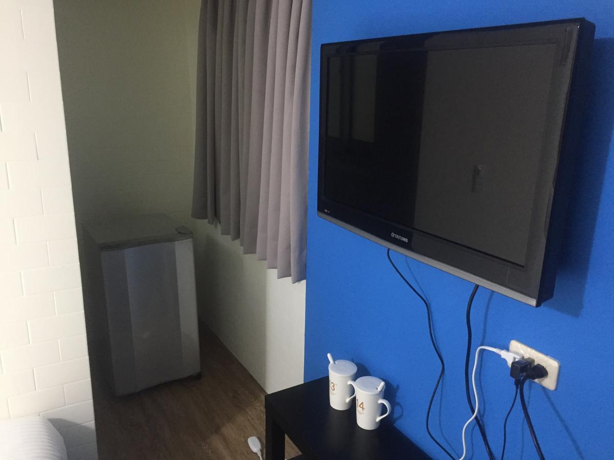 Traveler Station Otel Kaohsiung Dış mekan fotoğraf