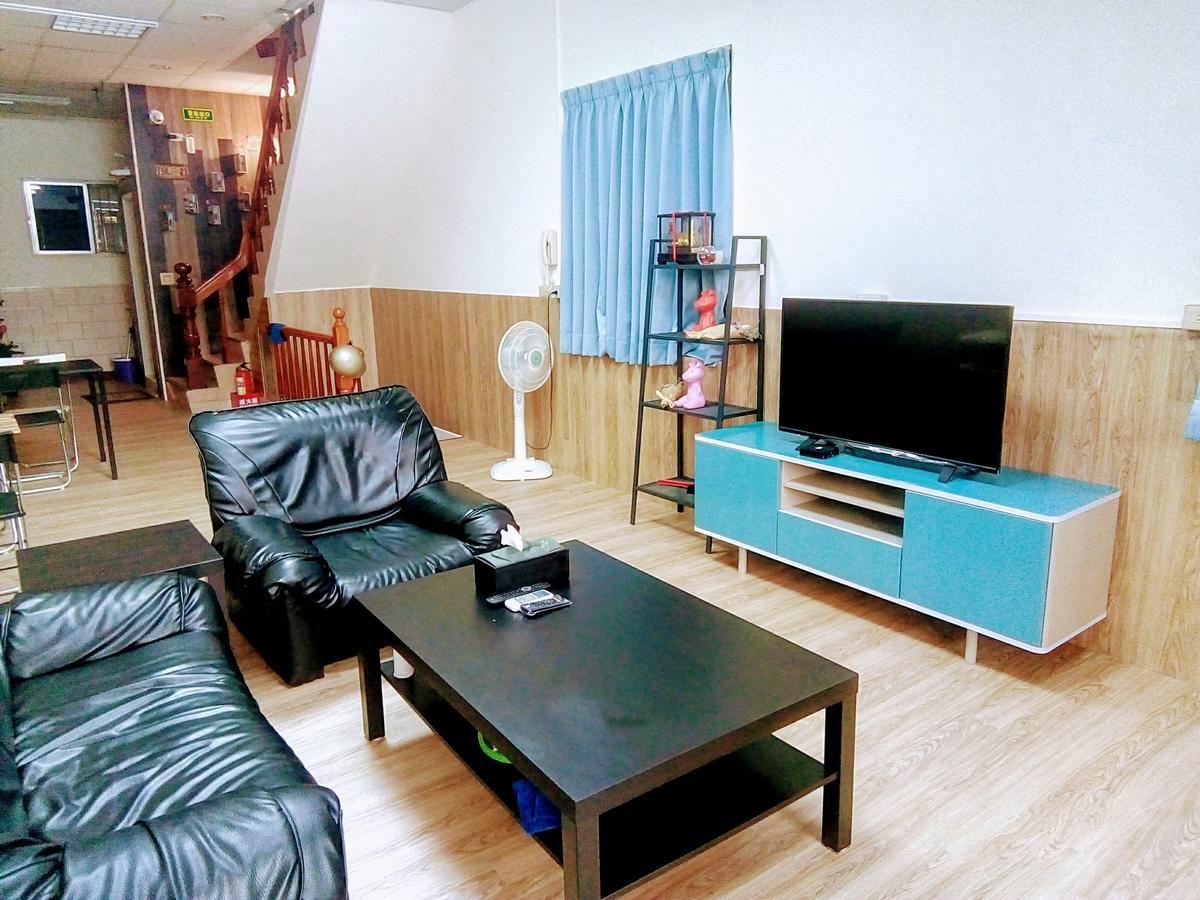 Traveler Station Otel Kaohsiung Dış mekan fotoğraf